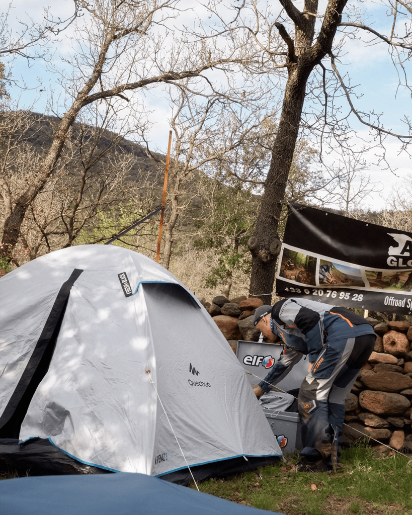 Bivouac raid moto tente