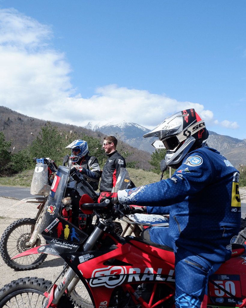 Raid moto en montagne pyrénées