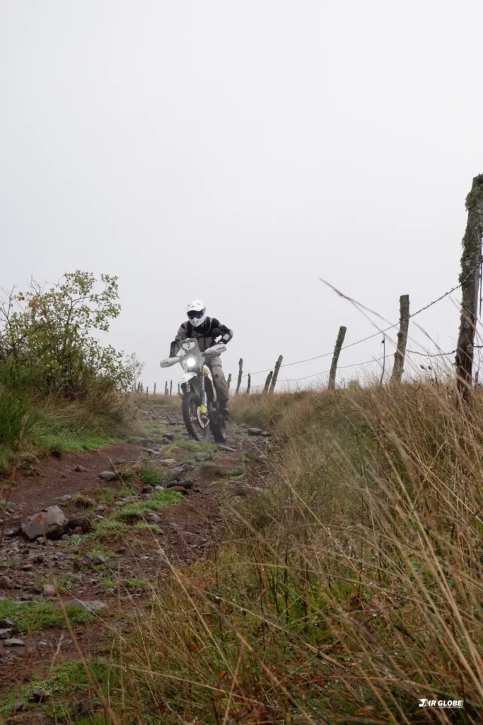 Raid enduro et moto trail au roadbook sur l'Aubrac